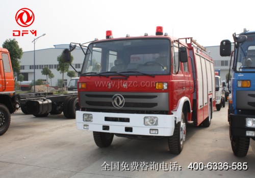 東風(fēng)153消防車(chē)