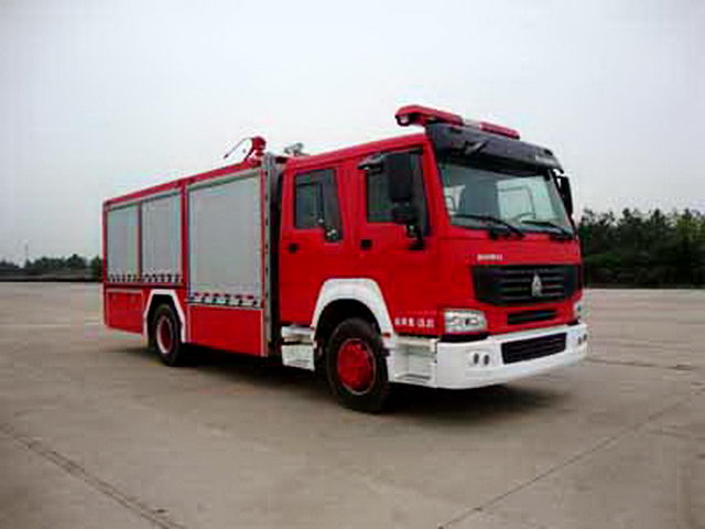泡沫干粉聯(lián)用消防車
